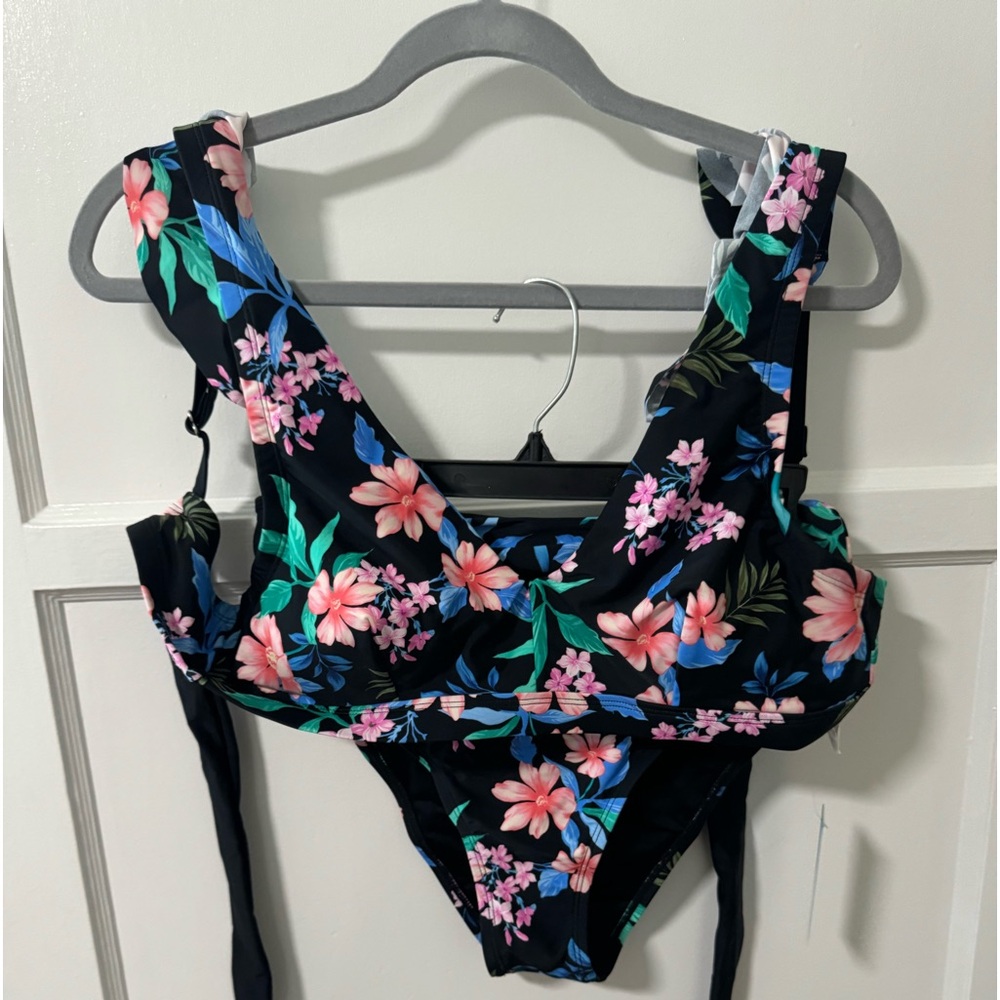 Bikini top and bottom